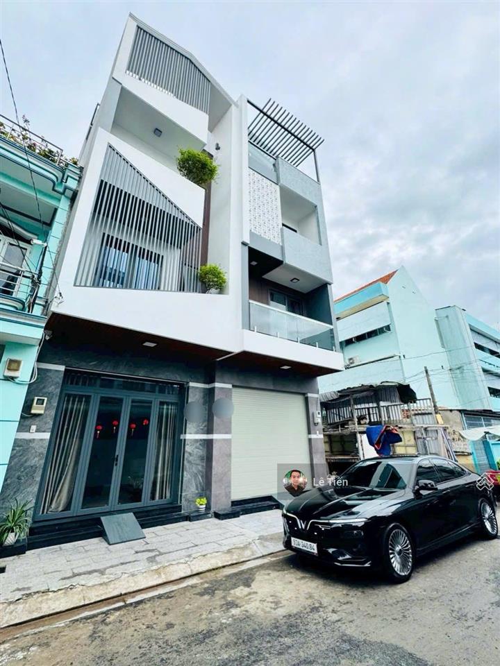 Nhà đẹp mới xây 4 tấm mt đường 16m khu họ lê. dt 4.2x13m 52m2. giá 8.9 tỷ