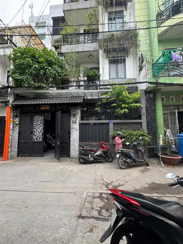 Biệt thự hẻm nhựa khu vip tân sơn nhì. dt 8x13m. giá 13.8 tỷ