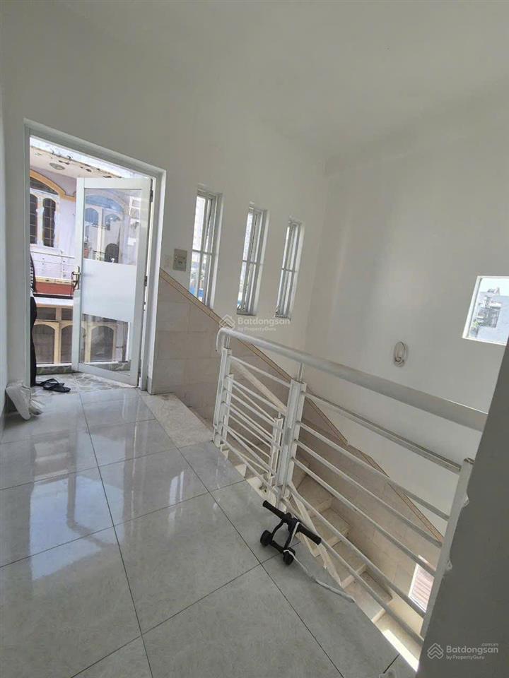 Hẻm nhựa 7m khu vip lũy bán bích. ngang khủng gần 14m. giá hơn 9 tỷ