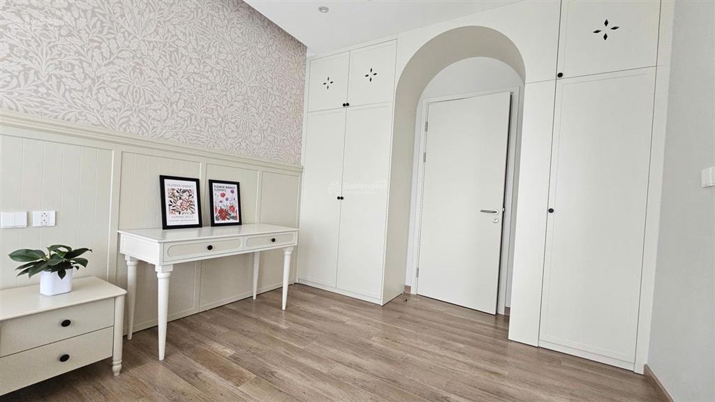 Căn hộ 3pn landmark view hồ thiên nga giá 10,8 tỷ