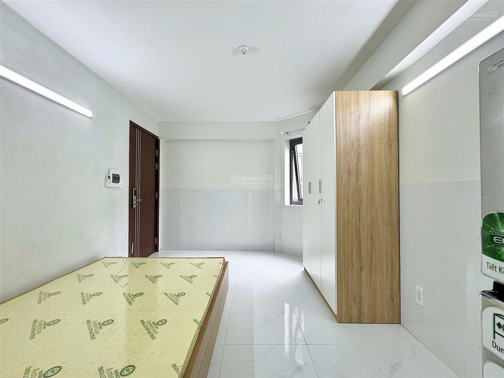 Sắp trống phòng ban công full nội thất ngay trần não, pet friendly