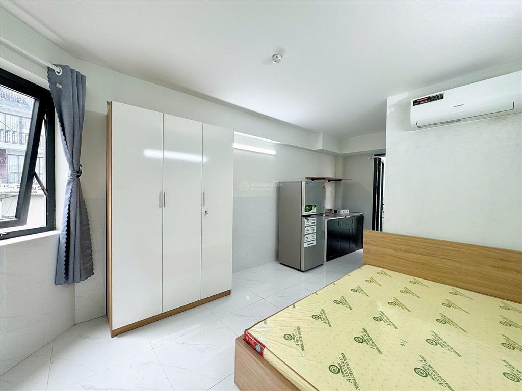 Sắp trống phòng ban công full nội thất ngay trần não, pet friendly