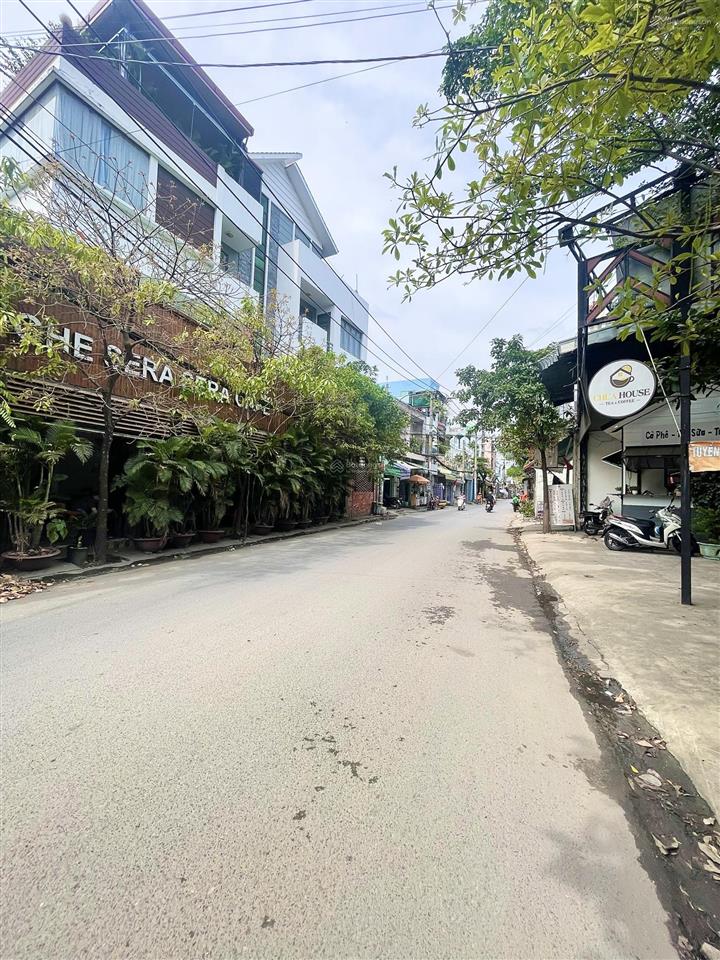 Ngay chợ da sà khu tên lửa hẻm xe tải 1/ sát mt tỉnh lộ 10 giáp q6 & tân phú chỉ nhỉnh nhẹ 6 tỷ