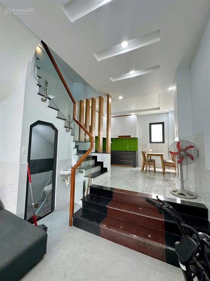 Cuối năm xoay vốn gấp bán nhà 51m2 shr hẻm 5m xây 2 lầu dương bá trạc, q8.gần tiểu học rạch ông