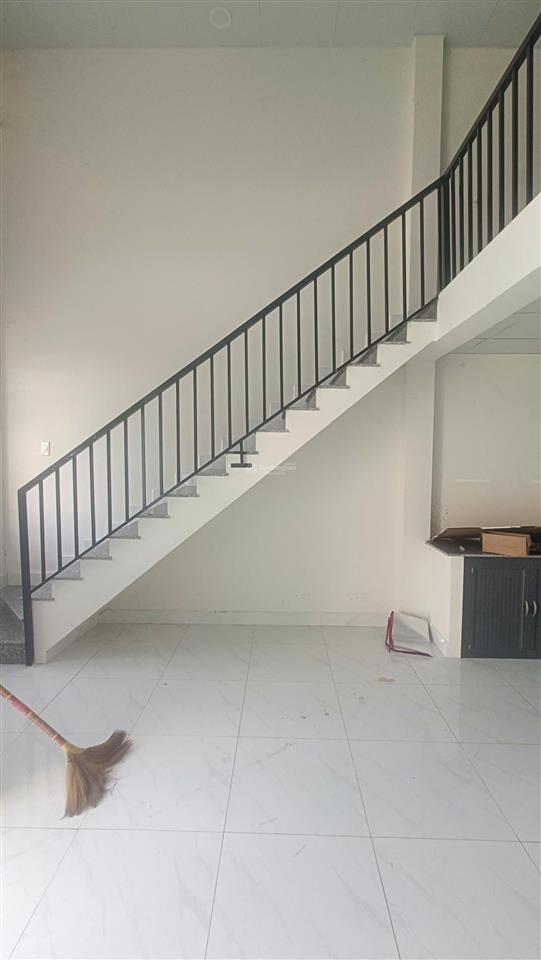 Cho thuê nhà nguyên căn 5x17m, 1 trệt 1 lửng 2pn 1wc tại kđt phúc hưng, chơn thành