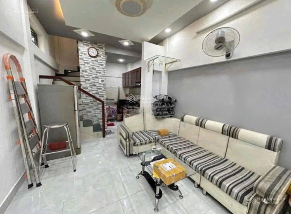 Cô chín bán gấp căn nhà 2 lầu đường số 23, hbc, quận thủ đức. đang cho thuê 15tr/tháng. giá 2ty450