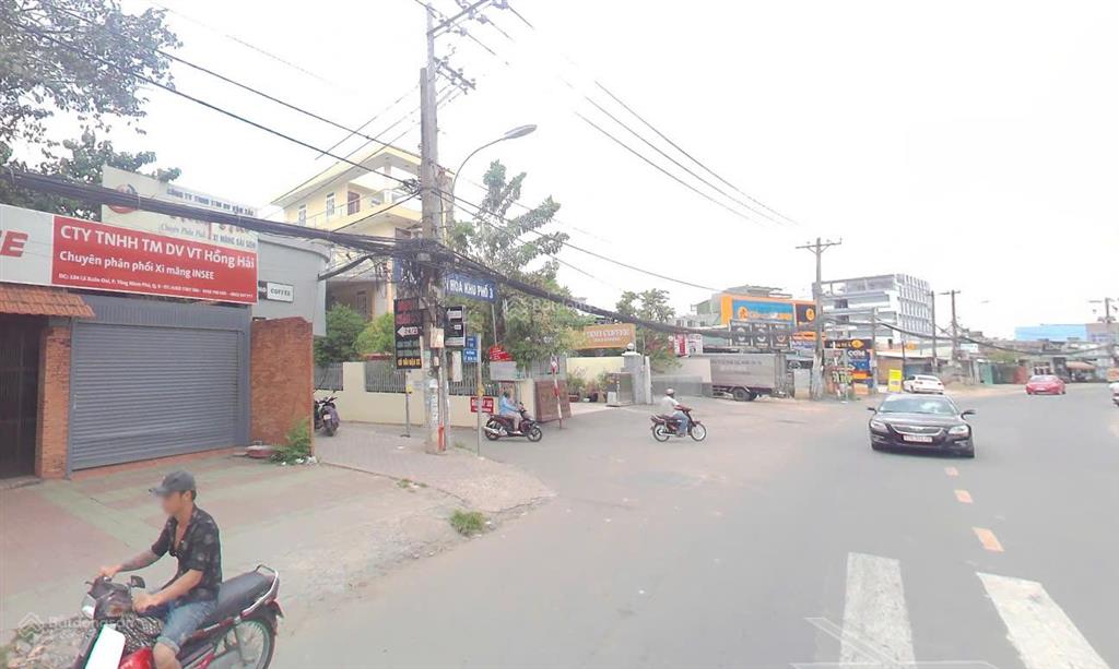 Bán gấp nhà 2 lầu ở đường 182, phường tăng nhơn phú a, quận 9 tặng nội thất cơ bản. giá 2tỷ250 tl