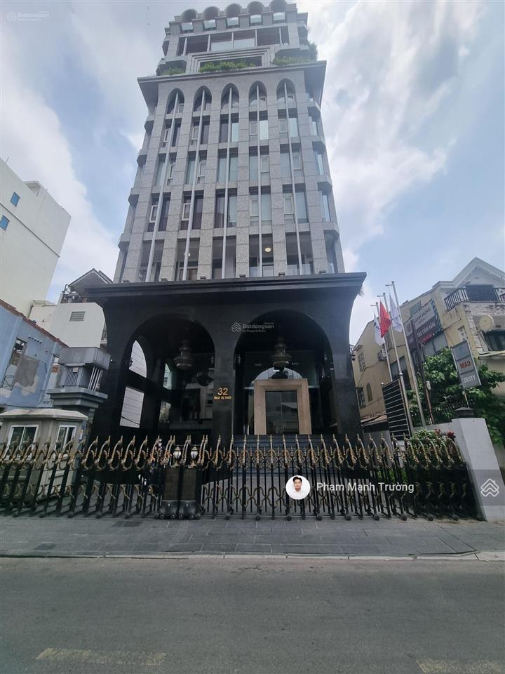 Tòa nhà góc 2 mặt tiền 368 nguyễn thị minh khai q1 | 12x33m | hầm 12 tầng | hđt 1 tỷ / tháng |