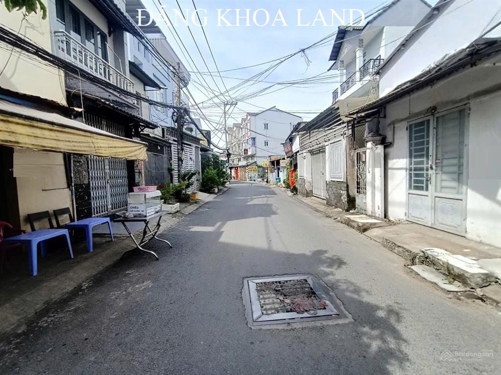 Cần bán gấp nhà mặt tiền đ10, p. linh trung, thủ đức. ngang hơn 5m, chỉ 6tỷ7