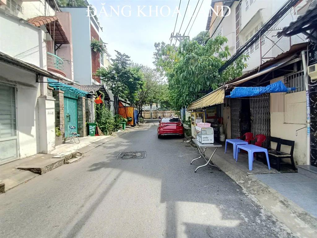 Cần bán gấp nhà mặt tiền đ10, p. linh trung, thủ đức. ngang hơn 5m, chỉ 6tỷ7