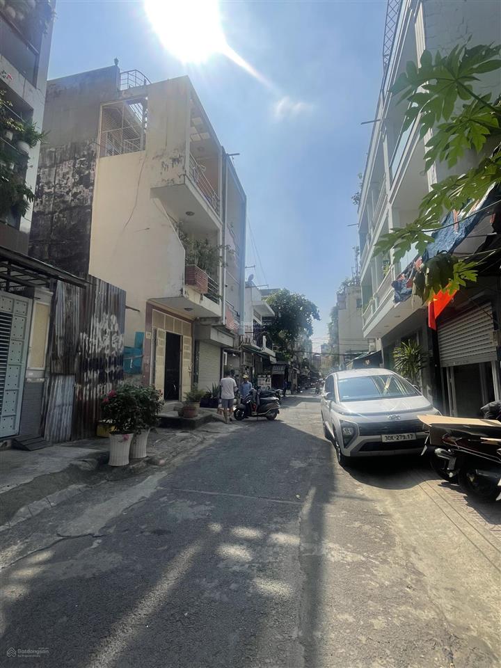 (vip) bình thạnh  105m2  ngang 6.4m  2 tầng  hẻm 6m  an ninh  giáp quận 1  chỉ 9 tỷ nhỉnh