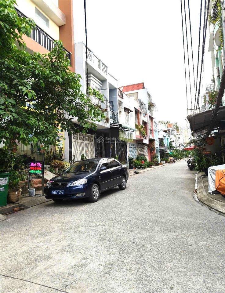 Bán nhà đẹp quận 8, đường ô tô  4.5x16m 3 tấm 4pn, 1 trệt 2 lầu, giá chỉ 6 tỷ!