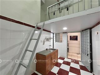 Cho thuê phòng gác cao 2m sẵn máy lạnh  thang máy  cạnh công viên gia định  khu sân bay