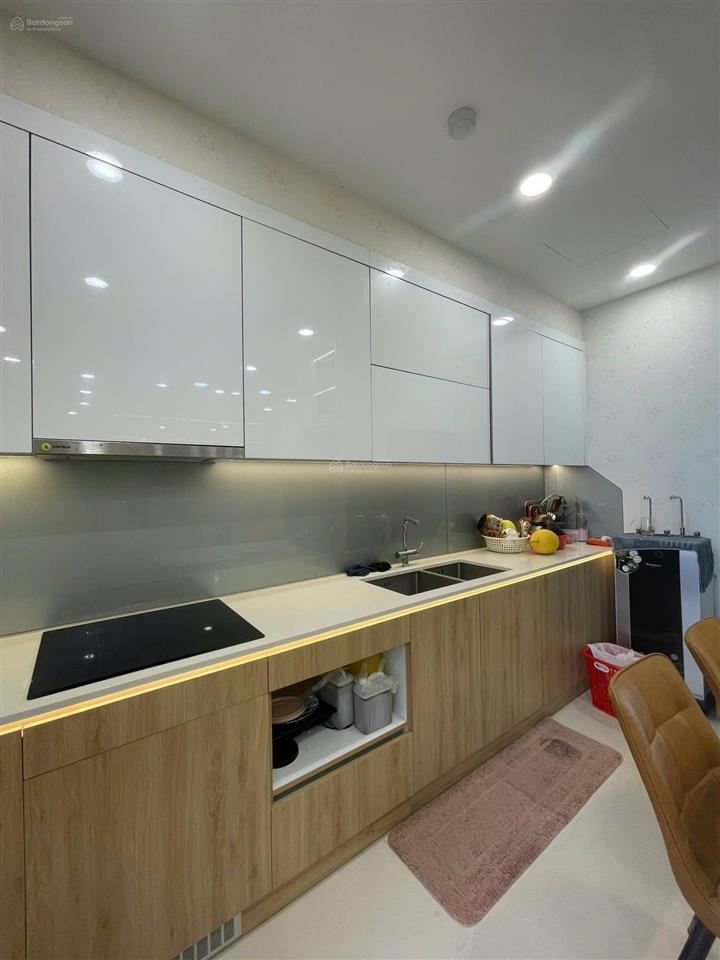 Chính chủ bán căn hộ 2n2w the zei căn đẹp giá tốt full nội thất hiện đại