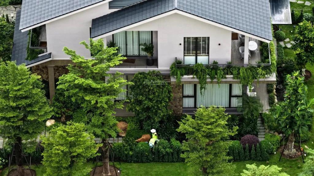 Độc quyền duy nhất 1 căn villa song lập biệt thự rừng giá chỉ 16.1 tỷ. tốt nhất thị trường