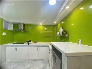Cho thuê nhà 796/ sư vạn hạnh, quận 10 dt 4x20 trệt 3 lầu , 4 phòng ngủ , 5wc