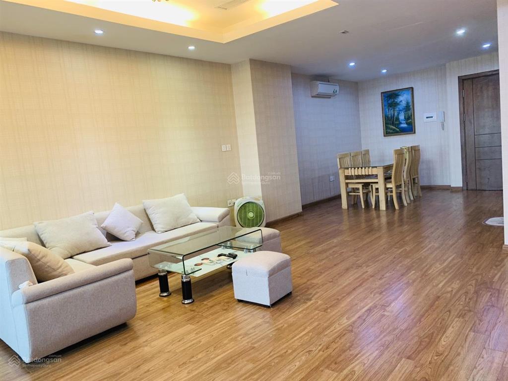 Cho thuê ch star city lê văn lương 153m2, 3 ngủ full đồ đẹp, giá 25t, có slot oto.  0911 614 ***