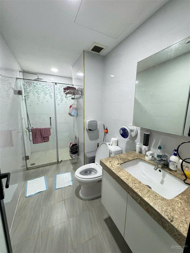 Chuẩn giá bán căn 131m2 (3n2wc) sẵn sổ, full nội thất như ảnh, giá 10.6 tỷ tại the light tố hữu