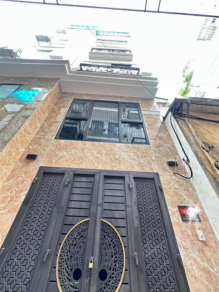 Nhà 6 tầng thang máy, 10m ra oto tránh ngay sát cầu lủ, dt 34m2 giá 9.9 tỷ! xem là mê