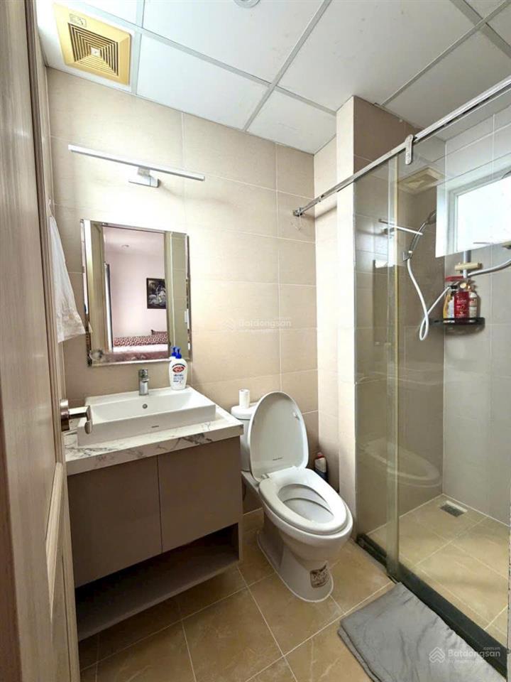 Chính chủ gửi bán căn hộ cc thuận việt, 4 tỷ, 70m2 , q10 tphcm