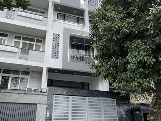 Nhà đẹp giá rẻ tại lạc long quân, quận 11. giá 5 tỷ 480/ 4x16m (64m2). sổ sẵn hoàn công sau dịch