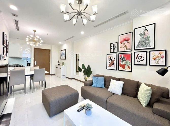 Căn hiếm 2 mặt tiền đường hoà bình, quận 11. giá 4 tỷ 570/ 4,5x15m  hẻm xe hơi đối diện đầm sen