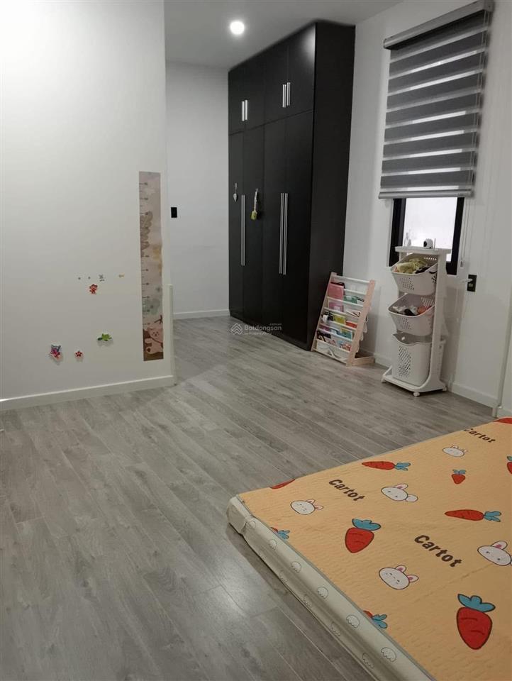 Chính chủ ngộp bán nhanh nhà cao lỗ, quận 8, 76,8m2. 4 lầu kiên cố, đang cho thuê 23tr