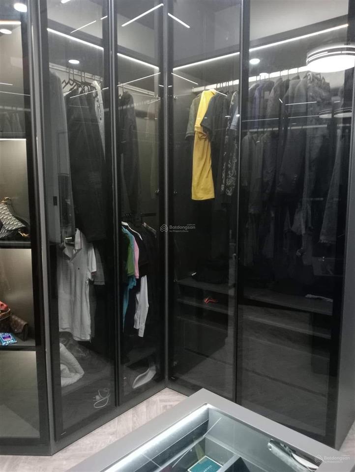 Chính chủ ngộp bán nhanh nhà cao lỗ, quận 8, 76,8m2. 4 lầu kiên cố, đang cho thuê 23tr