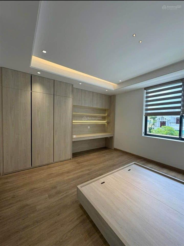 Cần bán gấp nhà vị trí đẹp ngay lò gốm, q6. 62,4m2 (4,8x13m), sổ đẹp, đang cho thuê 15 triệu