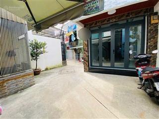 4tỷ350 30m2 nở hậu 4.7m bà homq6 nhà mới ở ngay.