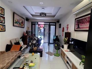 Cư xá đô thành quận 3, hẻm ô tô thông, dt 43m2 4 tầng, tặng nội thất.