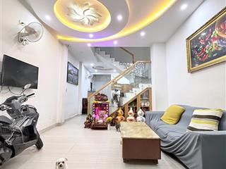 Giảm kịch sàn  cách mạng tháng 8, gần 3/2 hà đô  dt 53m2 ô tô cạnh nhà.