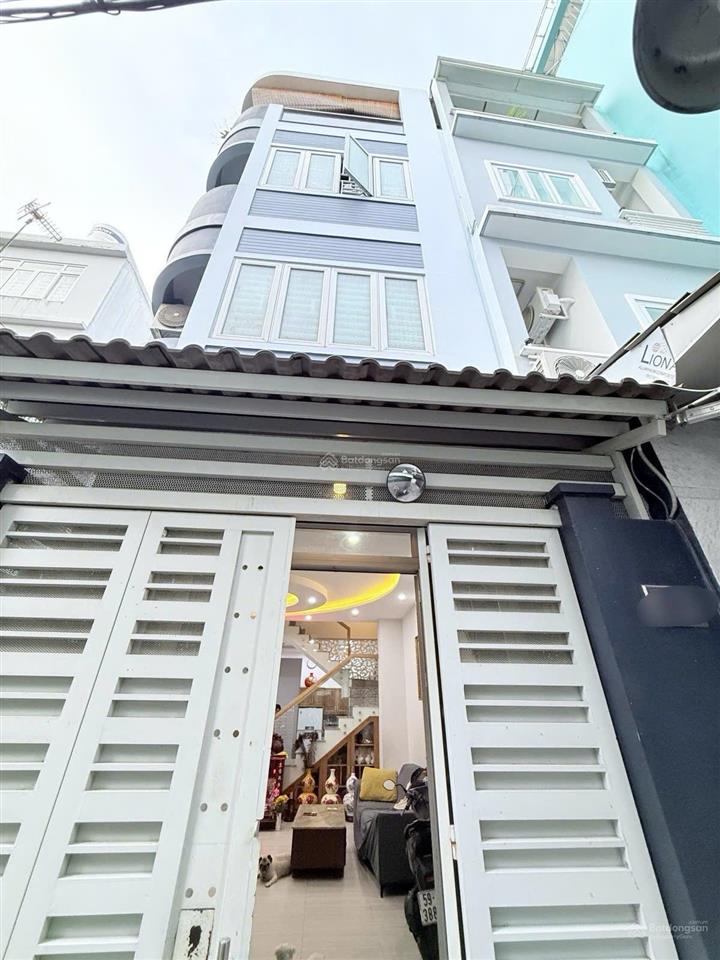 Giảm kịch sàn  cách mạng tháng 8, gần 3/2 hà đô  dt 53m2 ô tô cạnh nhà.