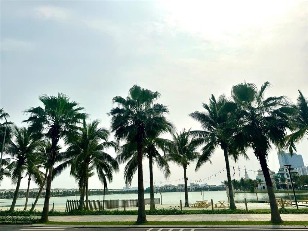 Bán đơn lập góc view trọn hồ ngọc trai 24,5 havhocp1gia lâmgiá bán 85 tỷ