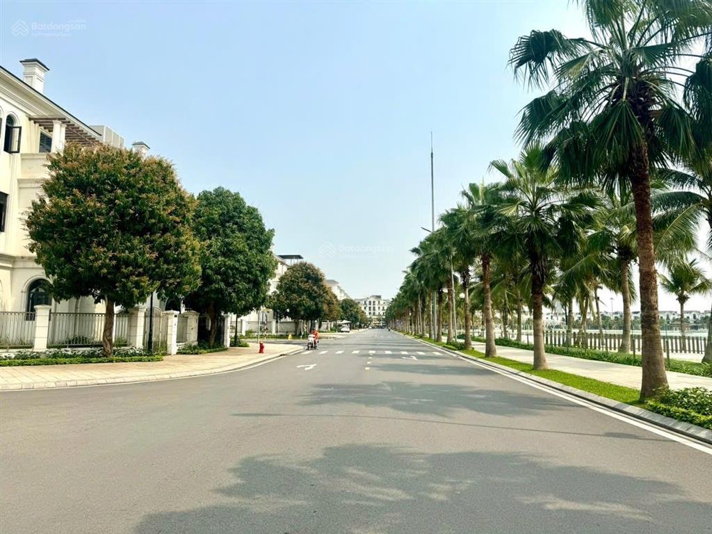 Bán đơn lập góc view trọn hồ ngọc trai 24,5 havhocp1gia lâmgiá bán 85 tỷ