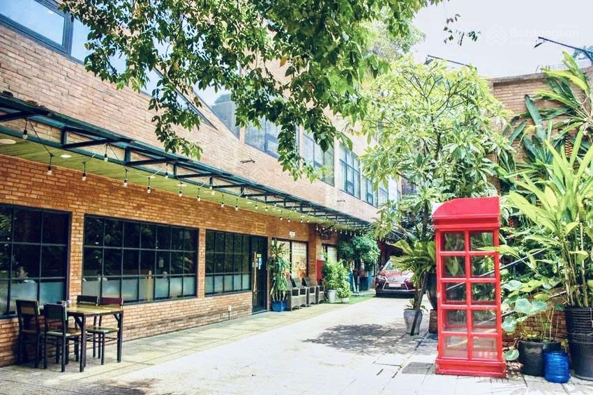 Cho thuê 4500m2 mt phạm ngọc thạch, quận 3, có sân vườn, sàn lớn trống suốt, thang máy