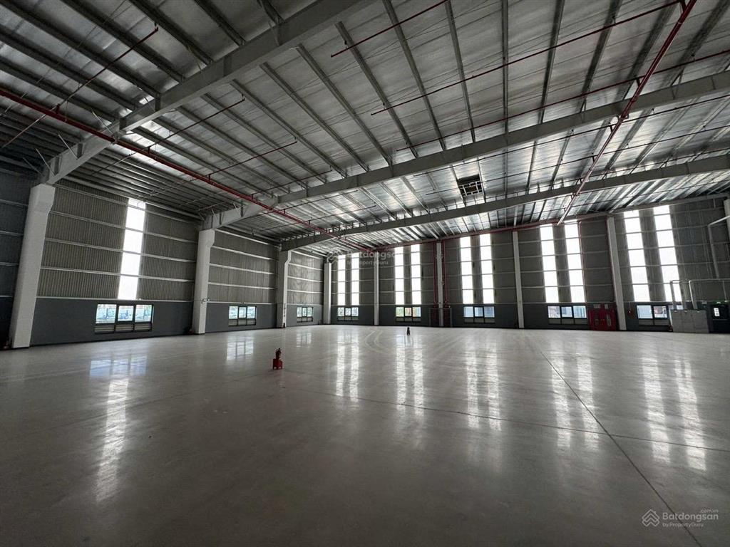 Duy nhất 99k/m2. xưởng từ 2000m2, tiêu chuẩn quốc tế trong ccn bắc giang. pccc nghiệm thu 100%