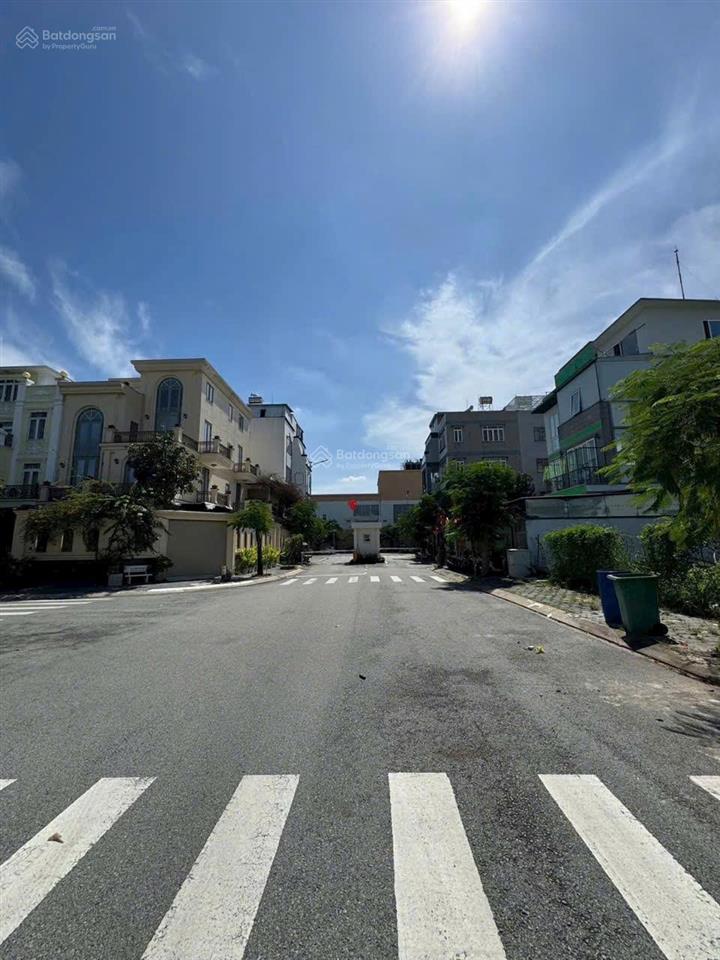 Lô đất góc 2 mặt tiền  vị trí vàng ngay the seasons lái thiêu  gần lotte mart & bv becamex