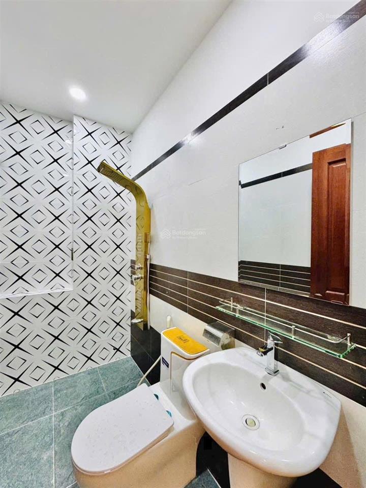 Bán nhà gần chợ bến thành giá cực tốt ngay nguyễn thái bình, quận 1  giá 7 tỷ 010/ 63m2  3 lầu