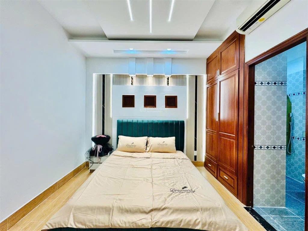 Bán nhà gần chợ bến thành giá cực tốt ngay nguyễn thái bình, quận 1  giá 7 tỷ 010/ 63m2  3 lầu