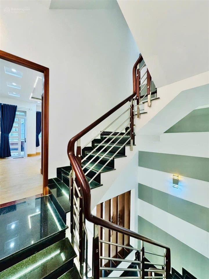 Bán nhà gần chợ bến thành giá cực tốt ngay nguyễn thái bình, quận 1  giá 7 tỷ 010/ 63m2  3 lầu