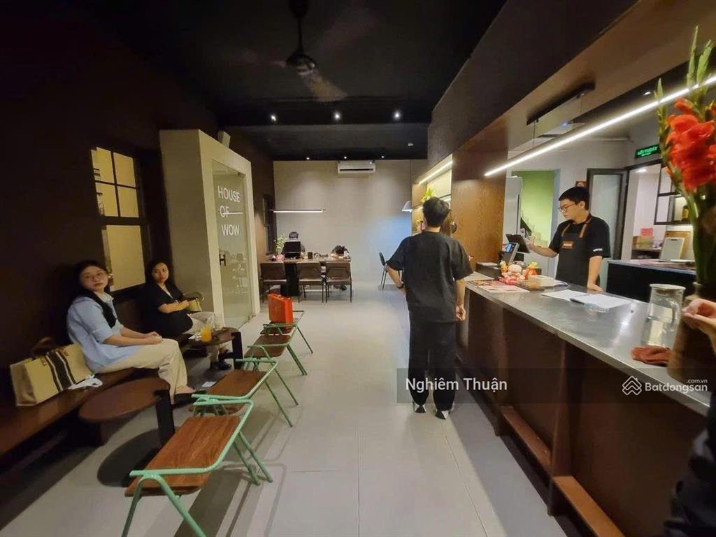 Biệt thự đẹp nhất tây hồ, hà nội. 190m2, mặt tiền 15m. kinh doanh và ở đẳng cấp. nhỉnh 600tr/m2