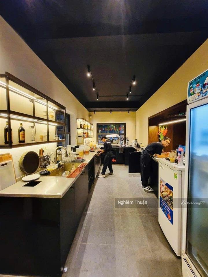 Biệt thự đẹp nhất tây hồ, hà nội. 190m2, mặt tiền 15m. kinh doanh và ở đẳng cấp. nhỉnh 600tr/m2