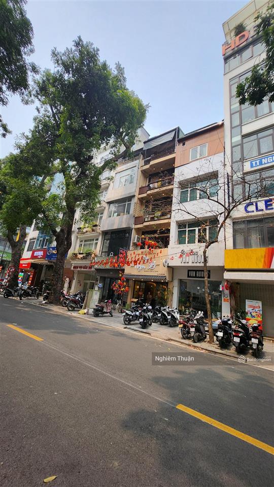 Bán nhà mặt phố, hàng mã, hoàn kiếm, hn. 1 sổ, vuông, 5 tầng. thuê 720tr/năm. dt 48m2 nhỉnh 42 tỷ