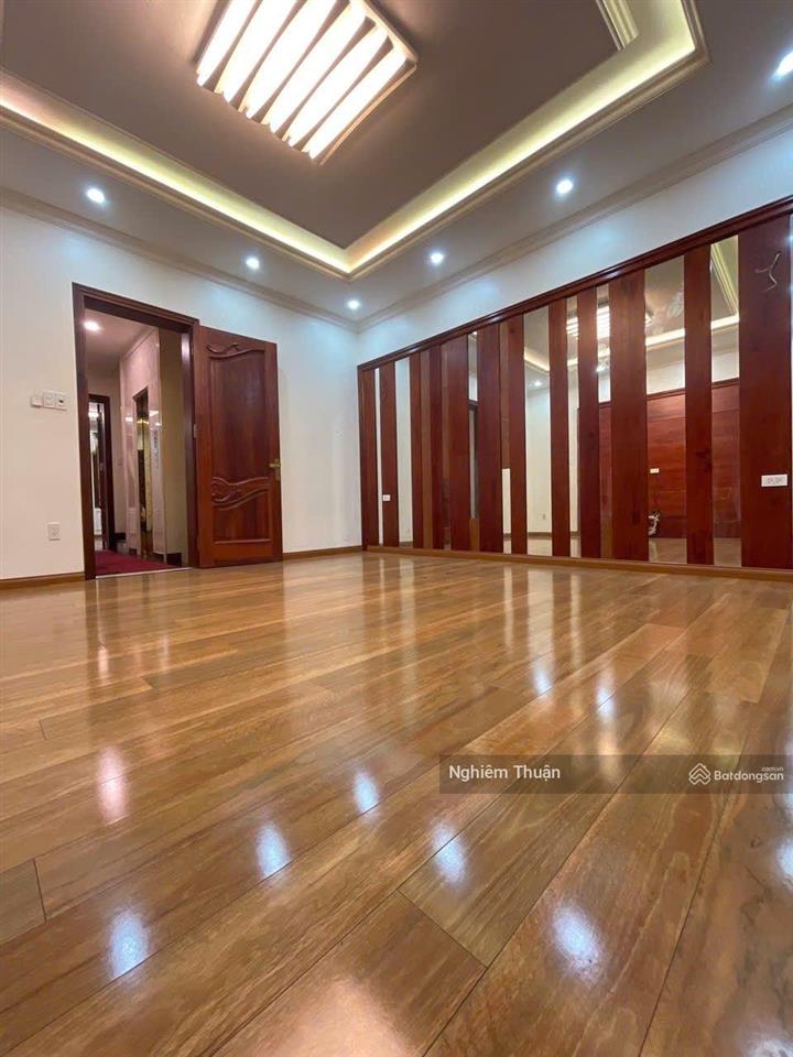 Hoa hậu tây hồ, phố lạc long quân, tây hồ. 100m2, mt 5,5m, 5 tầng thang máy, 65 tỷ. ở vip