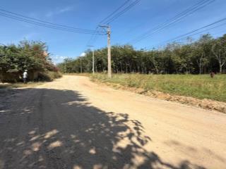 Chỉ 495tr sở hữu 300m2 thổ cư 100m dân hiện hữu, đường thông thẳng ra dt749b, đường đang trải nhựa