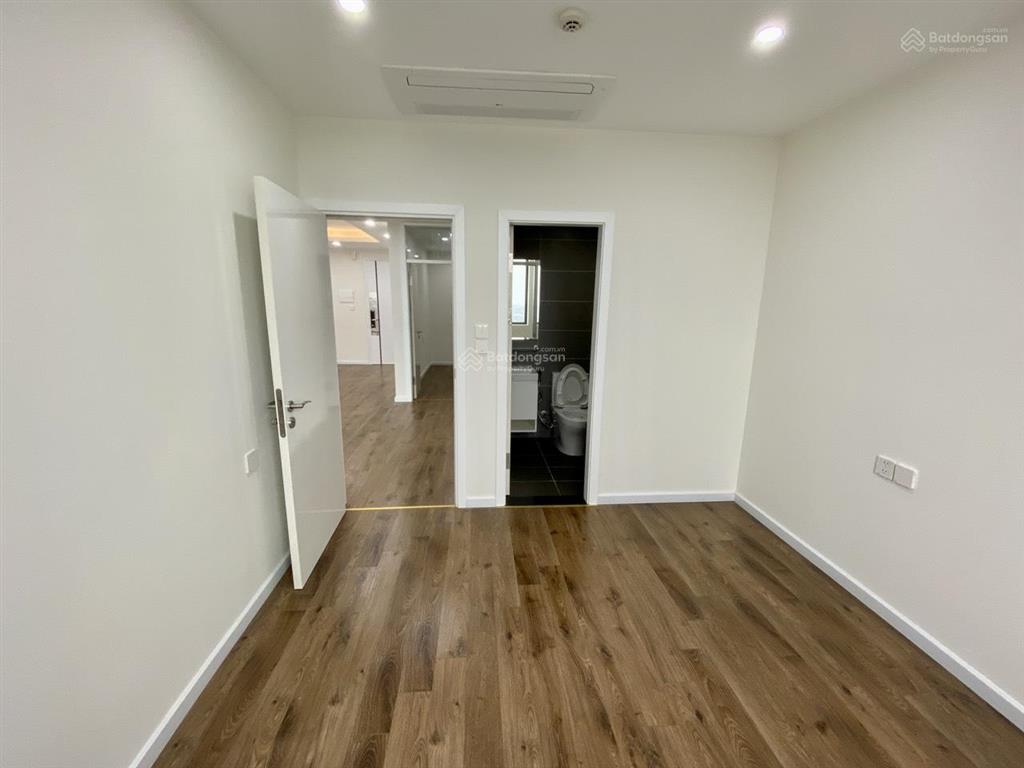 Bán căn 2 phòng ngủ 2 vệ sinh chung cư an quý hưng view sông, view vin cổ loa