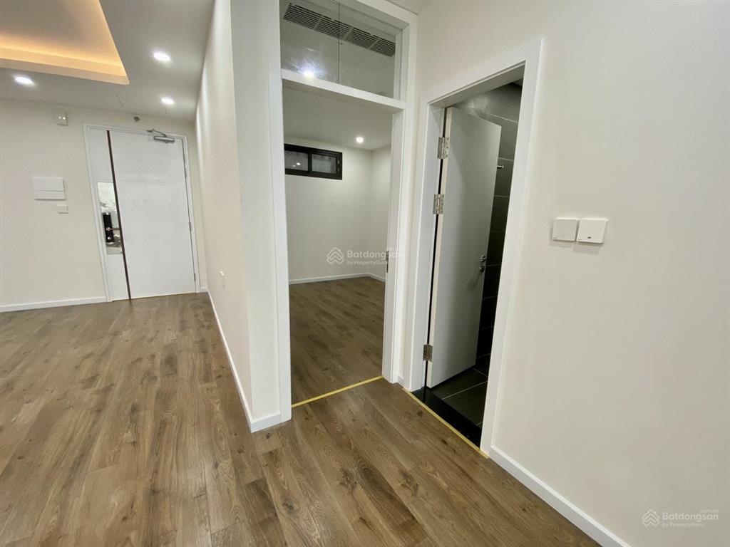 Bán căn 2 phòng ngủ 2 vệ sinh chung cư an quý hưng view sông, view vin cổ loa