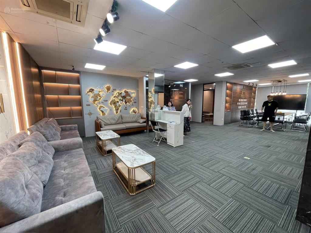 Cho thuê sàn văn phòng lương thế vinh nam từ liêm diện tích 120m² giá thuê 20,5 triệu/tháng