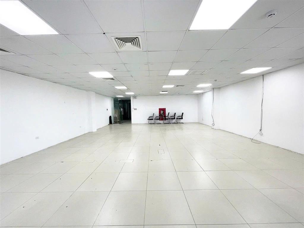 Chính chủ cho thuê văn phòng lương thế vinh 120m²  giá 19 triệu, mặt bằng đẹp